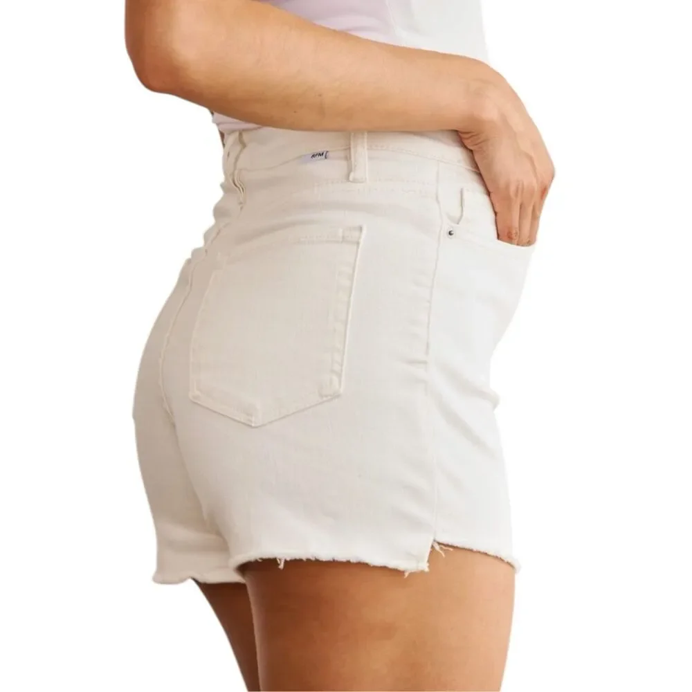 RFM Ivory High Rise Denim Shorts Tummy Control Frayed Step Hem Stretch Med NWT - Picture 3 of 11